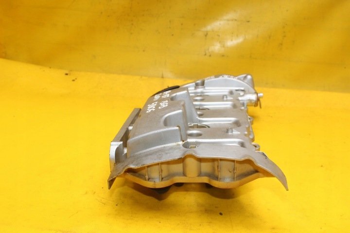 фото №5, Крышка клапанов audi a4 b7 b6 vw passat golf b6 2.0 tfsi bgb 06d103469j