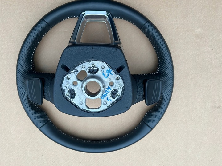 фото №9, Audi q7 4m s-line кермо ручка пелюстки шкіра