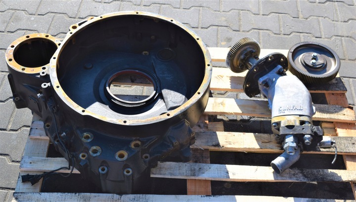 фото №9, Корпус розподільний вал+ насос pto daf 106