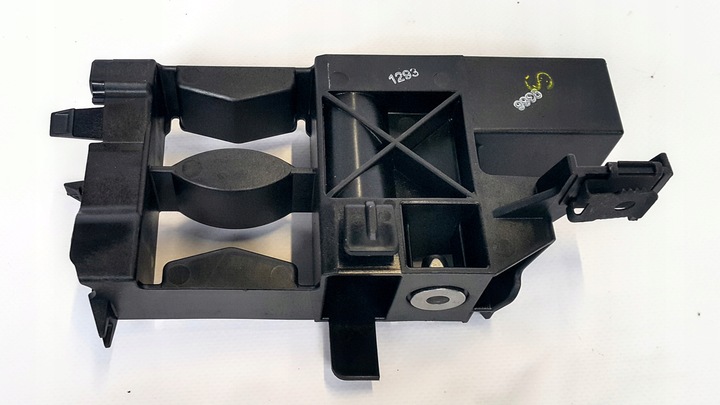 фото №11, Левый крепление ползун кронштейн ремня передней vw arteon 3g8805821