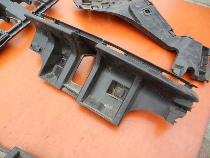 фото №8, Ковзун кріплення ковзани бампера зад volvo c30