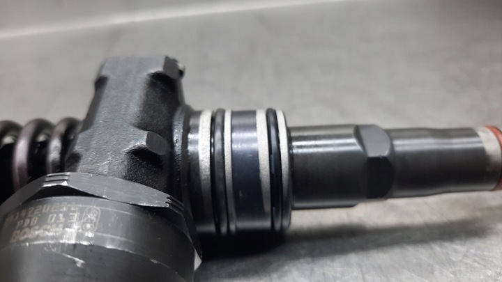 фото №4, Pompowtryskiwacz 038130073ba vw passat b5 audi a4 1.9 tdi avf 130km