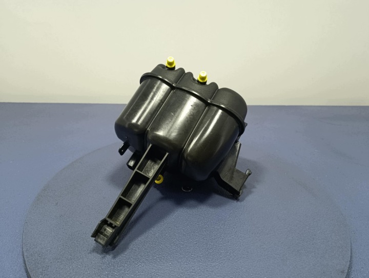 фото №6, Bmw 5 i5 g60 g61 23- edrive40 бачок расширительный 8477819