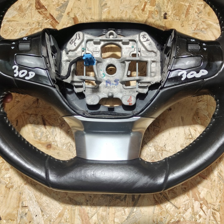 фото №11, Руль мультифункция peugeot 308 t9 ii