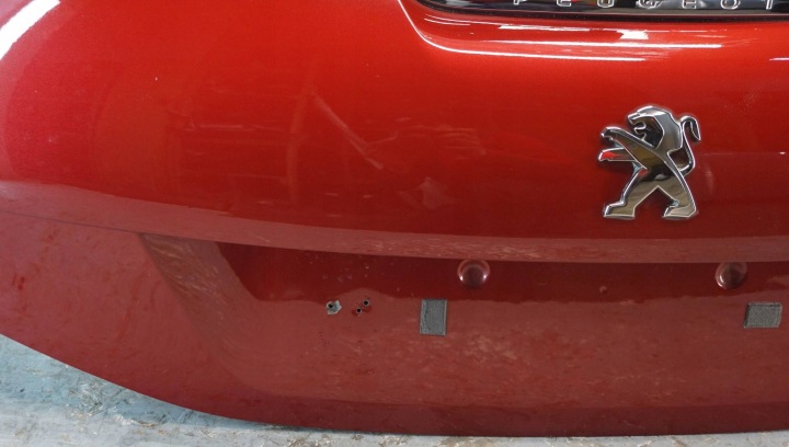 фото №12, Кришка багажника peugeot 208 i 5d lak epy