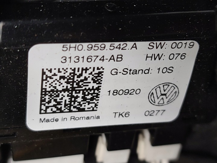 фото №9, Руль кожа мультифункция с подогревом лепестки vw golf viii 5h0959542a оригинал