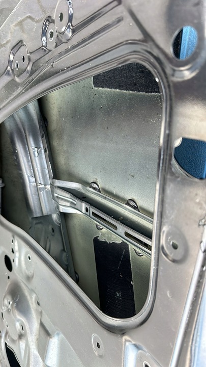 фото №6, Hyundai staria 2022- дверь перед передние левая