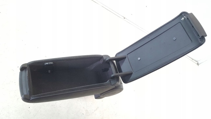 фото №9, Подлокотник туннель audi a6 c5 2,5 tdi