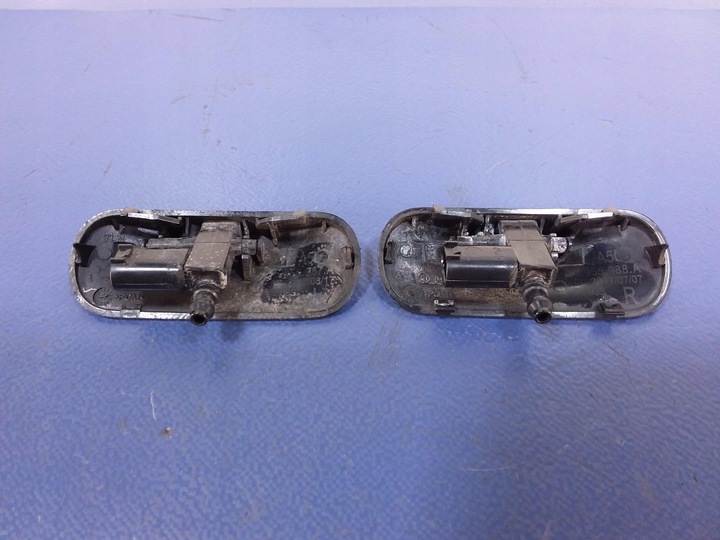 фото №4, Audi a5 a4 8w розпилювачі скла перед