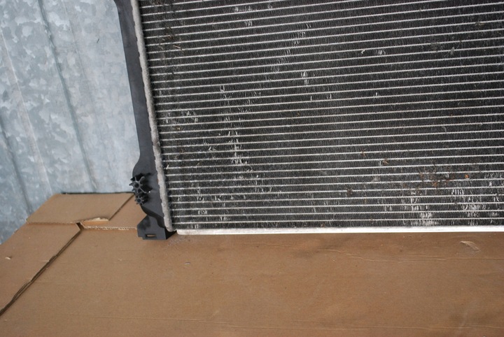 фото №10, Радіаторів води a6 c6 механічна коробка передач 3.0 tdi 4f0121251n