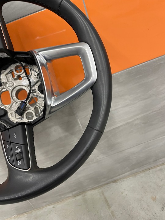 фото №11, Руль многофункциональный audi q3 83a оригинал кожаный 23r