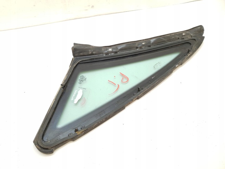 фото №5, Скло трикутна права зад audi a8 d2