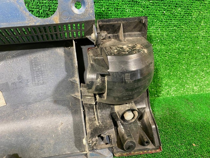 фото №6, Молдинг pod лампа праве зад opel meriva a 13130028
