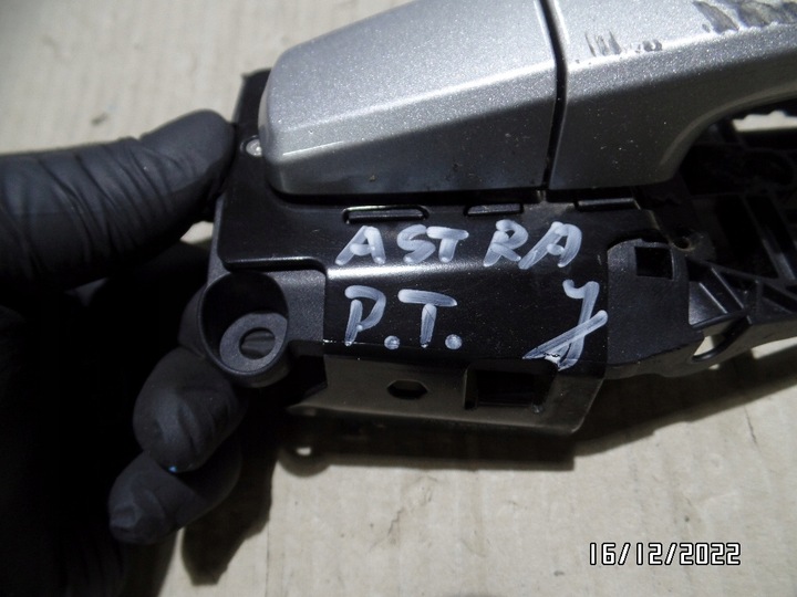 фото №13, Ручка дверь правая opel astra iv j 14096401 rh