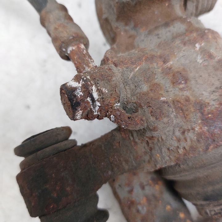 фото №14, Kia carens ii 2 супорт гальмівний праві зад чавунний