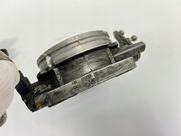 фото №8, Дроссельная заслонка mercedes w124 260e 260t 300e 300ce 300te 0021402753 2015404245