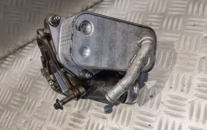фото №10, Bmw e60 e90 f10 f25 3.0 n52 3.5 n54 корпус основа фільтра масла 7516383