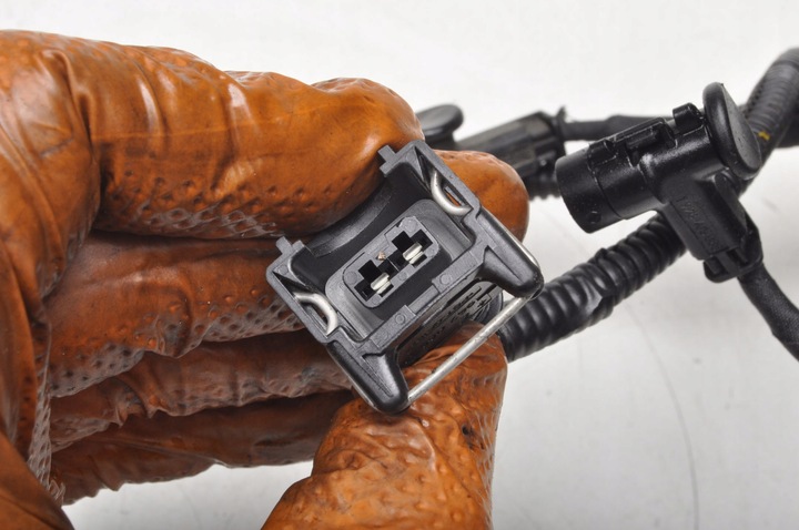 фото №6, V60 ii 2.0 d4 реле свічок розжарювання 0281003154