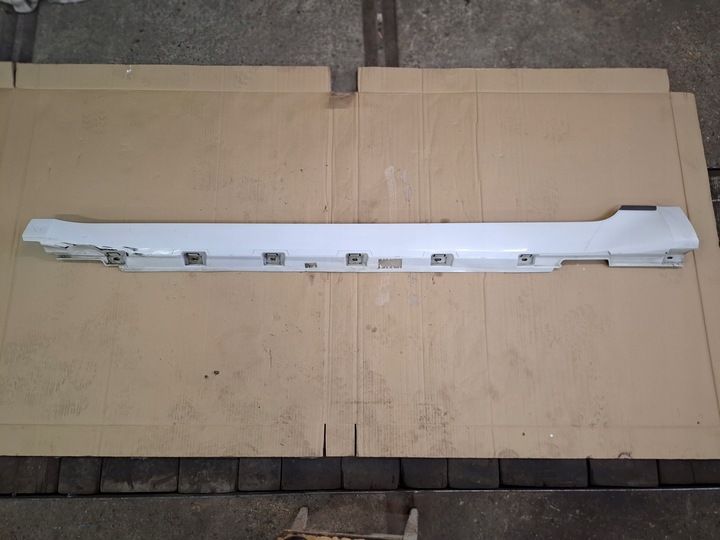 фото №1, Vw arteon планка пороговая левая 3g8853857 цвет lc9a