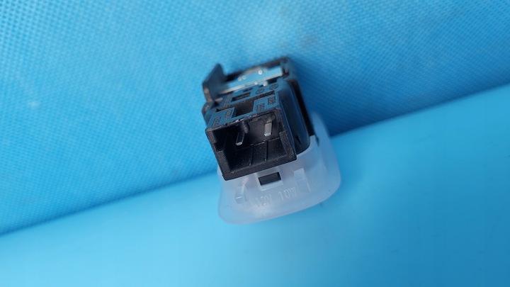 фото №6, Hyundai tucson iv 22r лампа кабины интерьера з обшивка багажника 92620-d3000