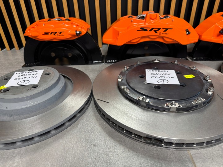 фото №7, Dodge challenger charger widebody зажимы brembo + диски orange edition