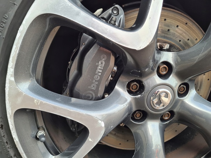 фото №1, Супорт гальмівний затискачі передні brembo opel astra j gtc opc