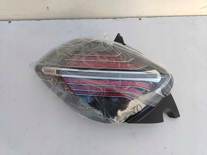 фото №1, Renault zoe ii / рестайлінг лампа ліва зад задня led нова оригінальний номер 3429