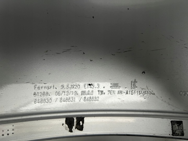 фото №11, Диски диски ferrari sf90 848643 / 848630
