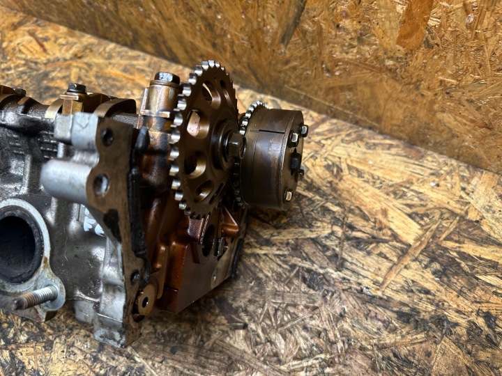 фото №10, Головка вали toyota 1.8 1zz-fe