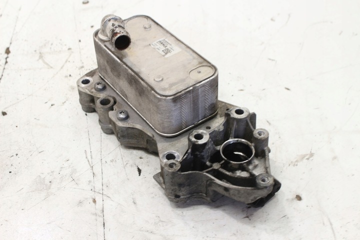 фото №4, Радиаторов масла основание 70586826 mercedes w212 2.2 cdi