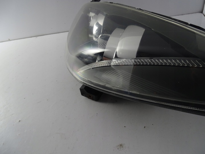 фото №8, Лампа перед передняя левая mazda 2 ii de d651-51040 stanley p84001l