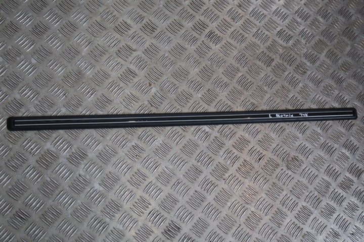 фото №1, Планка крыльев левая mercedes g w463/4