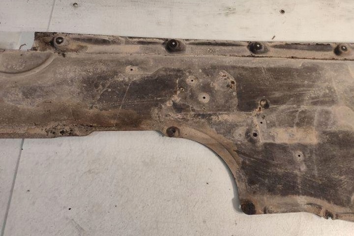 фото №11, Левая защита шасси bmw 7 f01, f02 74850610 3.0l дизель 180kw 2009