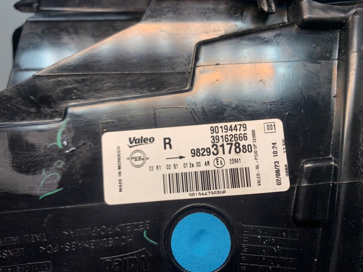 фото №7, Opel corsa f фара задняя led правое зад 9829317880