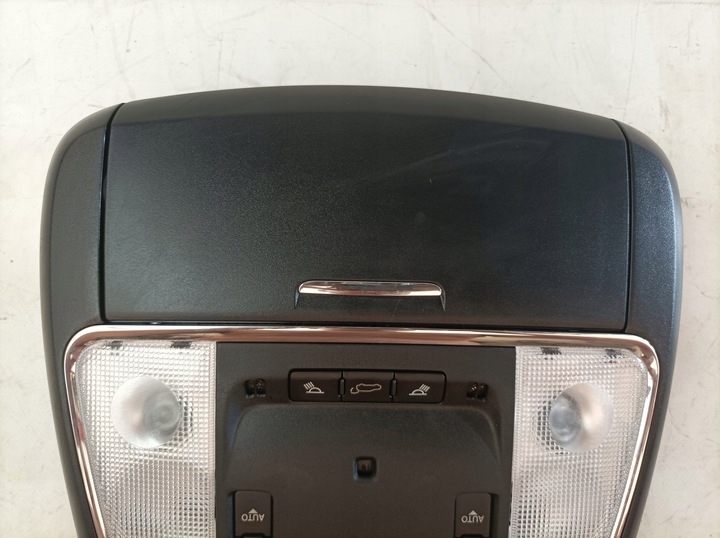 фото №8, Jeep grand cherokee wk2 19 лампа стеля usa