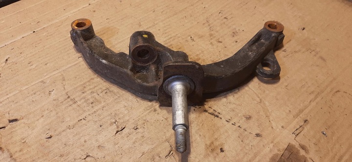 фото №6, Кронштейн лапи коробки коробки передач vito mercedes w447