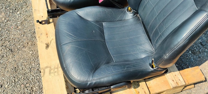 фото №10, Салон сиденья кожа chevrolet corvette c5 1997-04