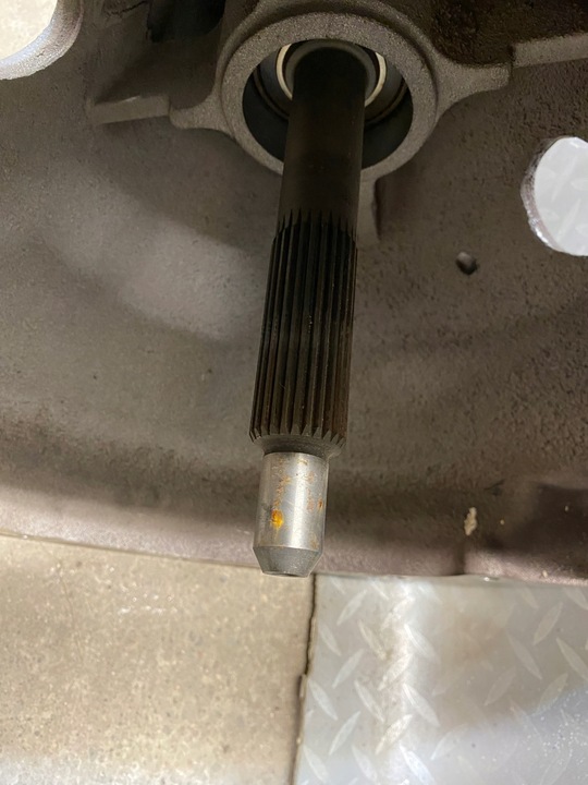 фото №14, Wał привідний з корпус aston martin db9 5.9 v12 4g43-7b084-bf