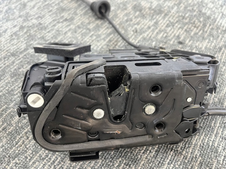 фото №12, Vw golf vii 7 1.6tdi 2018r замок двері лівий зад оригінал європа