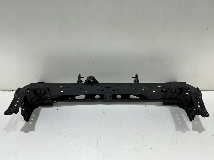 фото №4, Toyota yaris iv gr pas переднее усилитель перед оригинал!