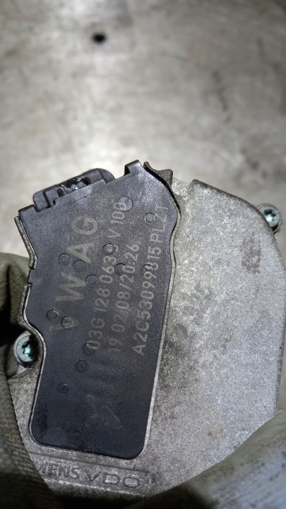 фото №4, Дроссельная заслонка 03g128063v 100 vw passat b6 1.9 tdi