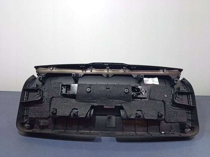 фото №2, A6 c7 avant обивка крышки багажника 4g9867979c