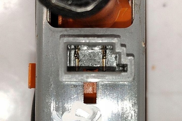 фото №8, Дополнительный лампа сплав peugeot 206 sw 2e/k 3820 2.0l дизель 66kw 2003