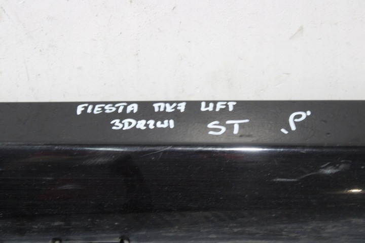 фото №4, Накладка порогова поріг праві ford fiesta mk7 рестайлінг st-line 3 двері