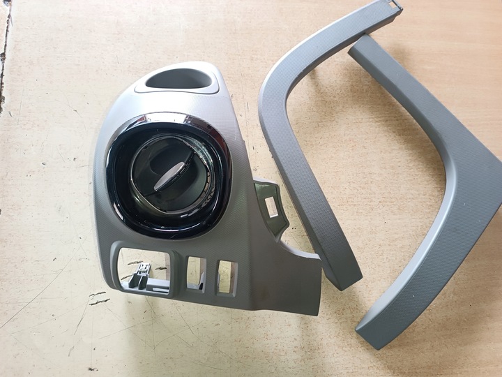 фото №5, Vivaro trafic iii бардачок решётка воздуховод