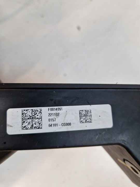 фото №10, Hyundai staria pas переднее перед усилитель 64101-cg000