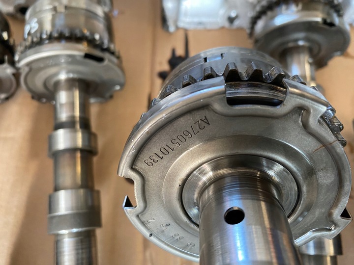 фото №13, Головка двигуна ліва права вали розподільний вал e400 mercedes 3.0 v6 m276 r2760162300