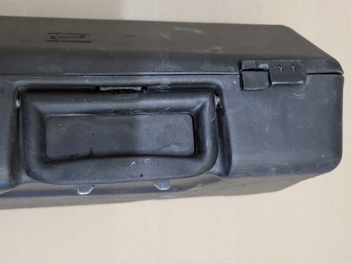 фото №13, Коробка narzędziowa ключ do kół audi vw seat skoda оригинальный номер