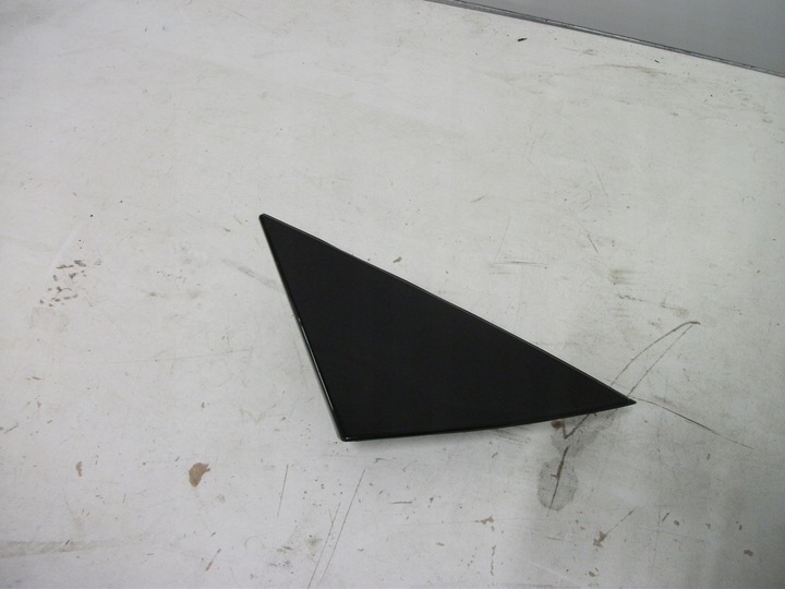 фото №1, Заглушка треугольник дверь правый перед kia stinger 82282-j5000