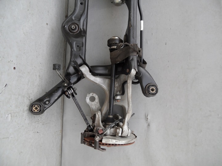 фото №1, Подвешивание зад левая поворотный кулак audi a6 c7 quattro